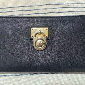 Michael Kors MK Lock Pebbled Leather Full Size Accordion Wallet